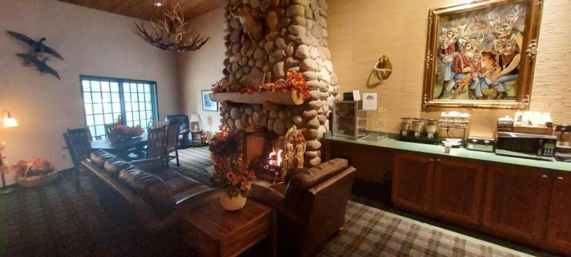 Whitetail Lodge Saint Germain Dış mekan fotoğraf