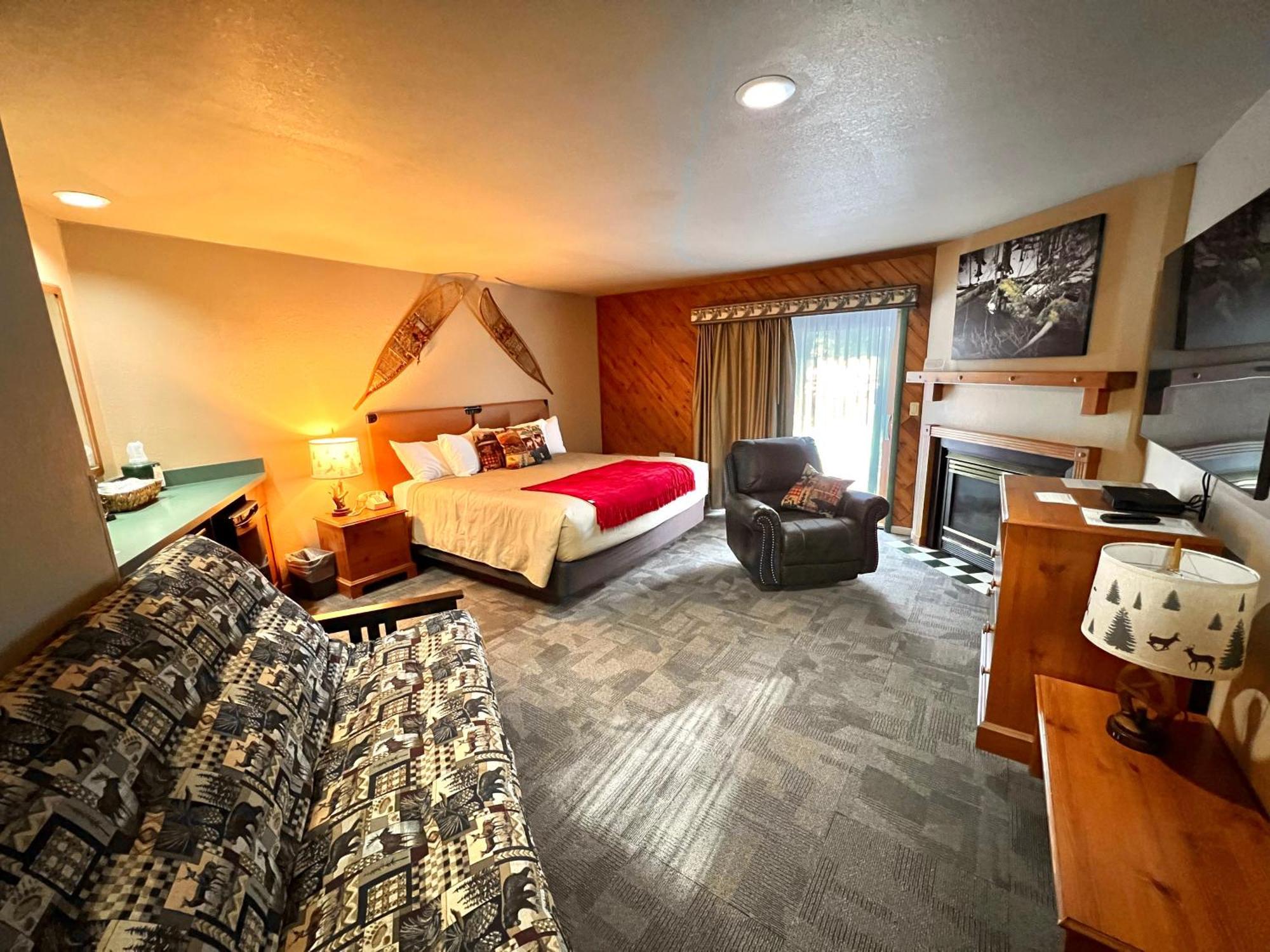 Whitetail Lodge Saint Germain Dış mekan fotoğraf