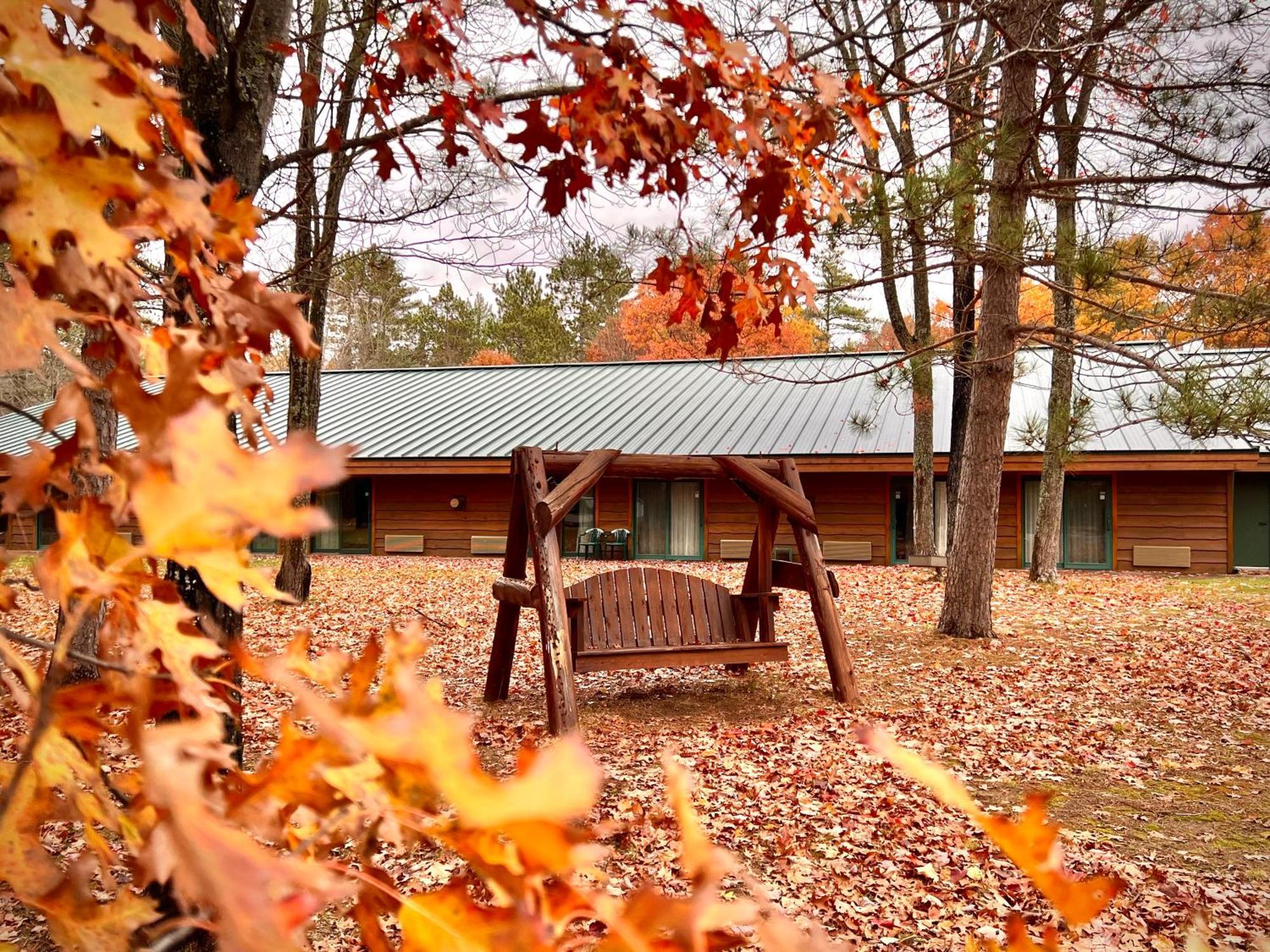 Whitetail Lodge Saint Germain Dış mekan fotoğraf